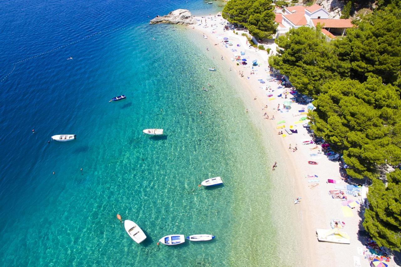 Apartments With A Parking Space Brela, Makarska - 789 Dış mekan fotoğraf