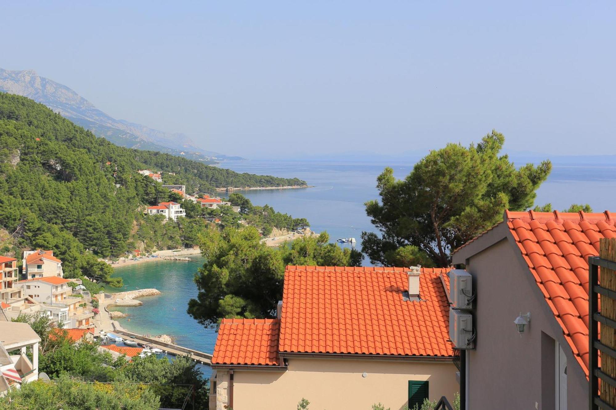 Apartments With A Parking Space Brela, Makarska - 789 Dış mekan fotoğraf